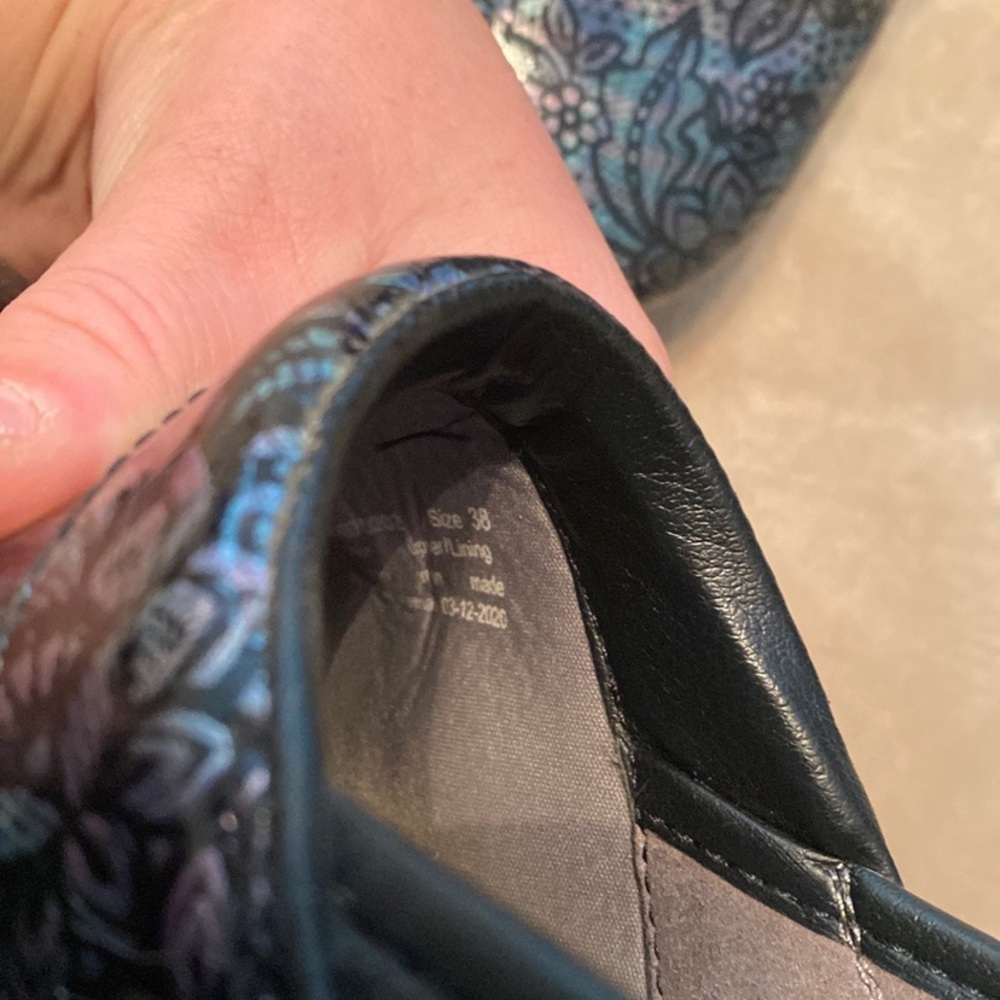 Dansko Clogs - Picture 4 of 6